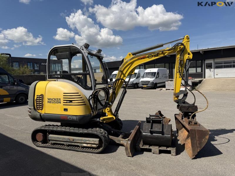 Wacker Neuson 2503 mini excavator 4