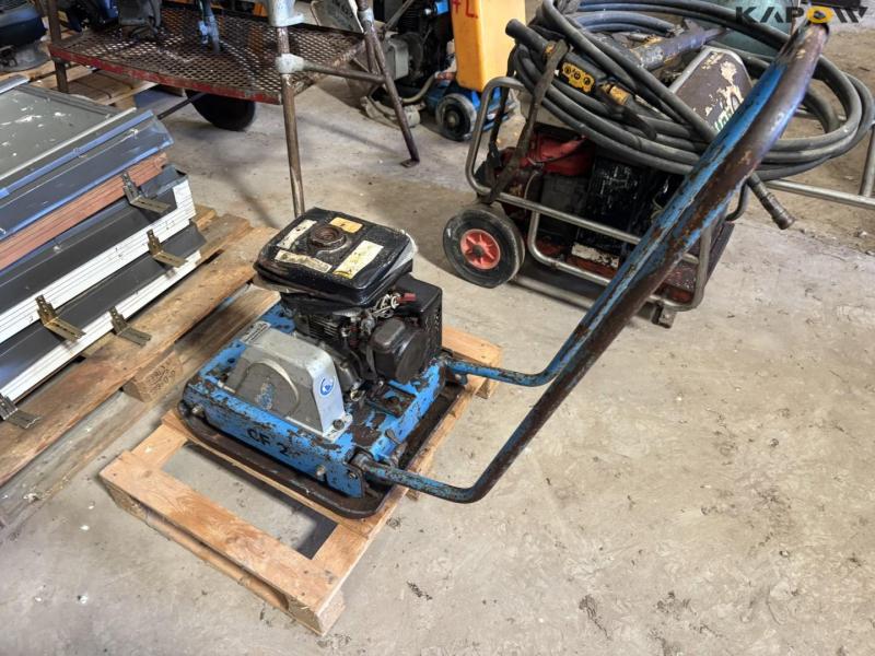 Weber CF2R plate vibrator 5