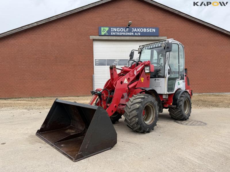 Weidemann 1770 skid steer loader 1
