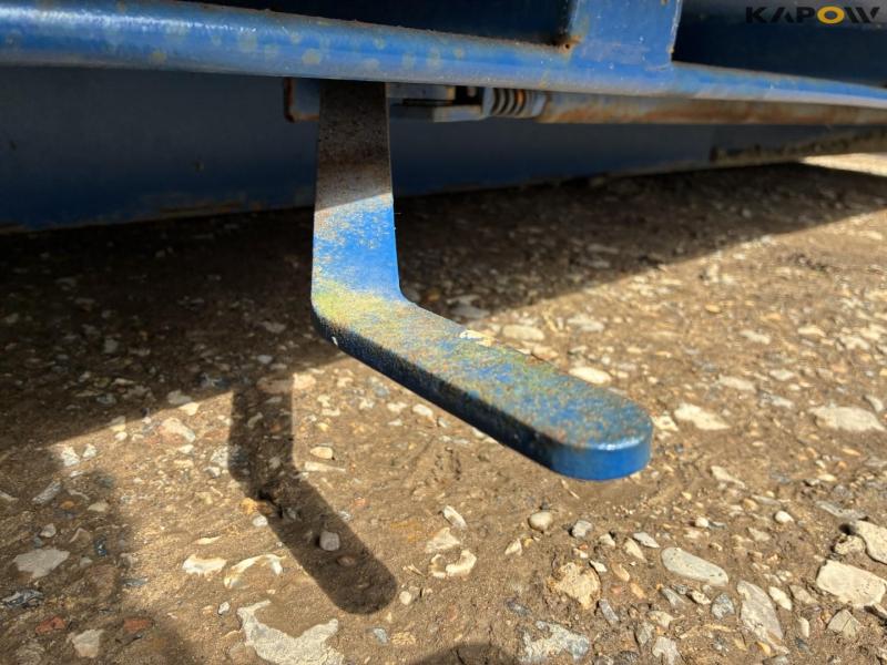 Weiscon container with wire and hook 26