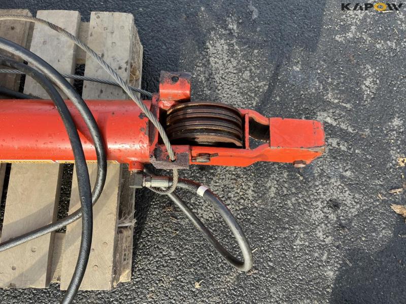 Lifting cylinder for Westfield grain auger 10