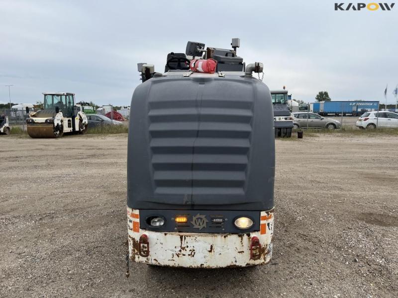 Wirtgen W 50 DC asphalt cutter with conveyor belt 2