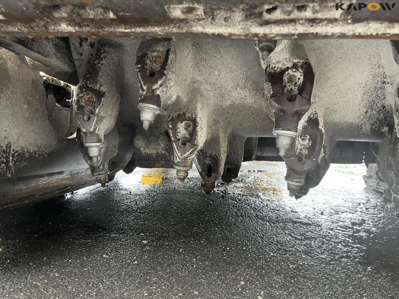 Wirtgen W100 CFI asphalt cutter with conveyor belt 33