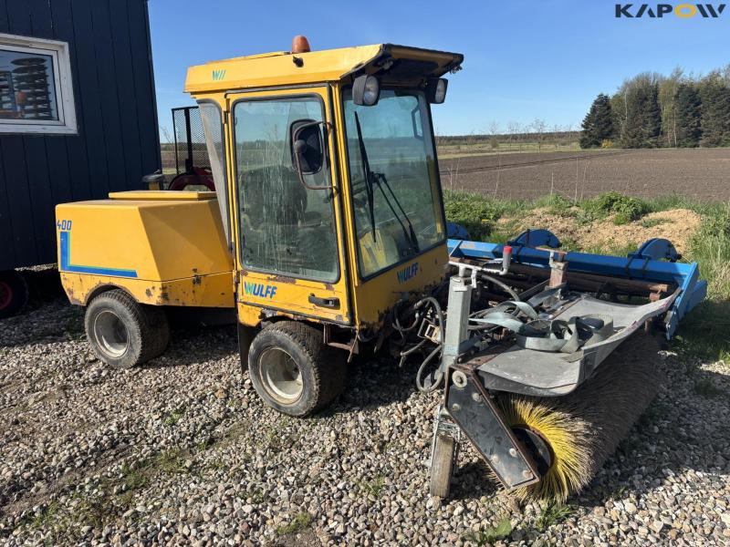 Wulff 400 tool carrier with broom 3