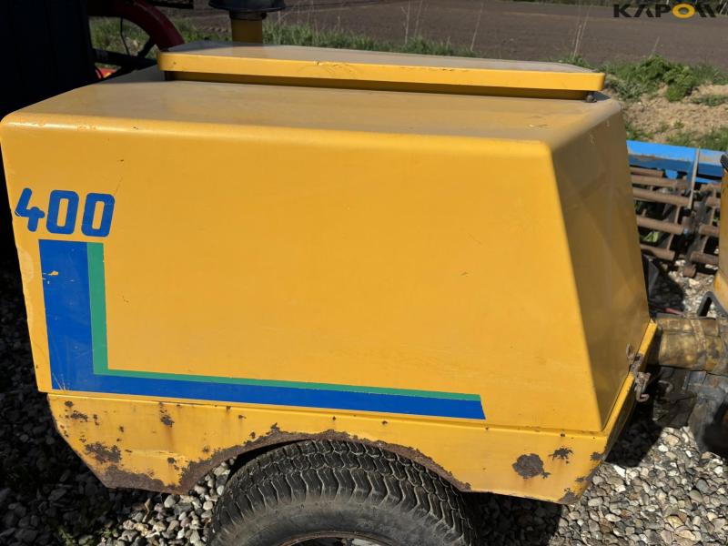 Wulff 400 tool carrier with broom 34