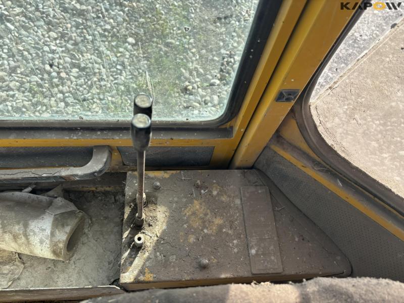 Wulff 400 tool carrier with broom 72