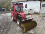Yanmar 155 D tractor 4WD with broom 3