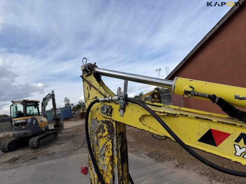 Yanmar B17-2EX mini excavator 34