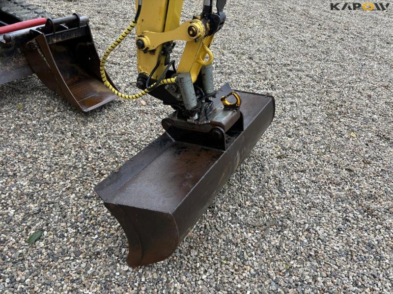 Yanmar Vio 33-6 mini excavator with tilt 12