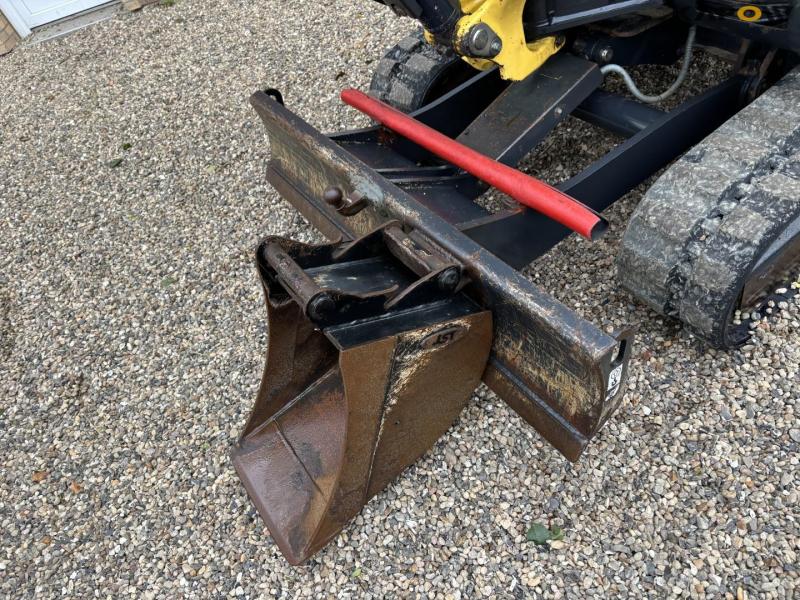 Yanmar Vio 33-6 mini excavator with tilt 21
