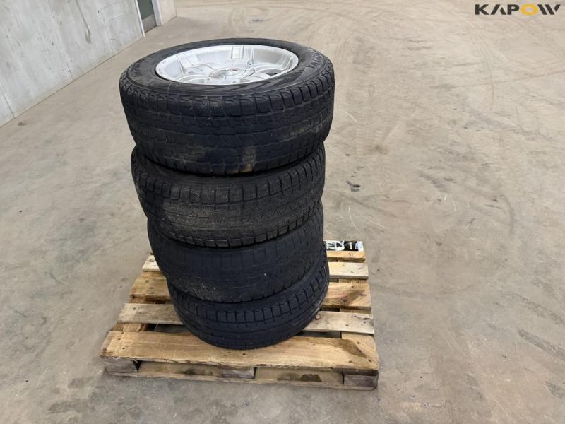 Yoko Hama 265/0-R28 wheels 2