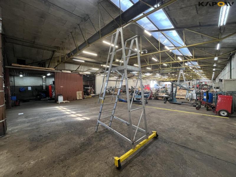 Zarges 8-step ladder 7