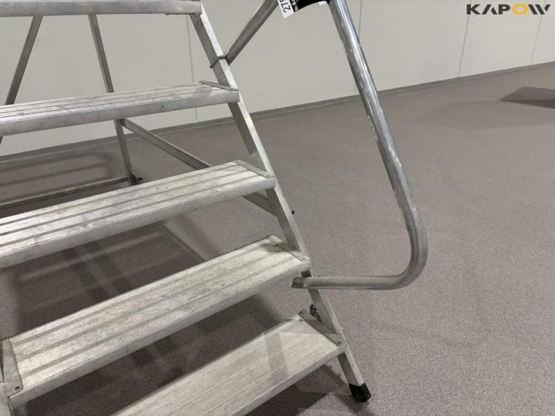 Zarges EN 131-7 platform ladder 12