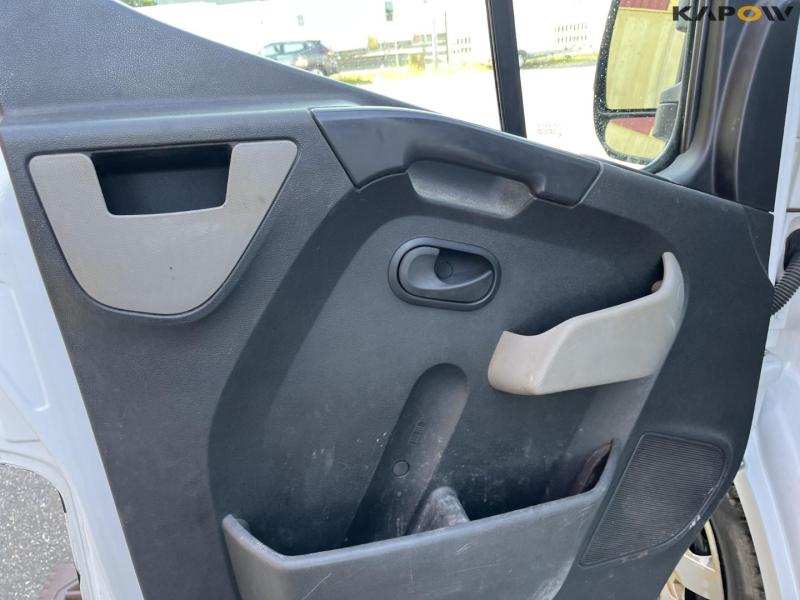  Renault Master varebil 29