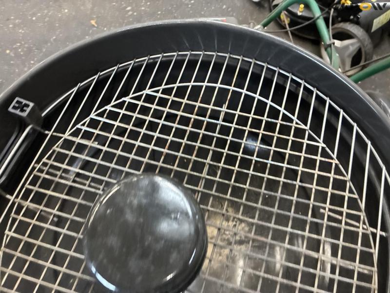 2 stk. plæneklipper og grill 31