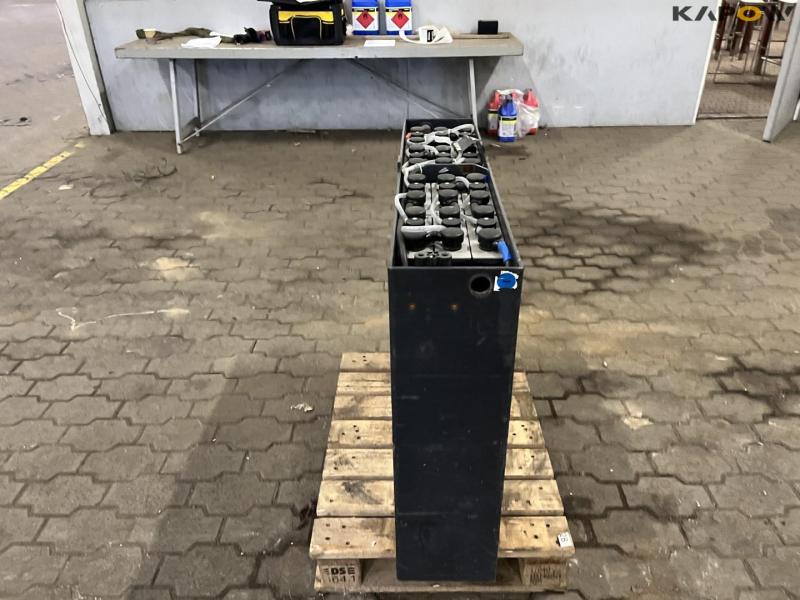 24V truck batteri 8