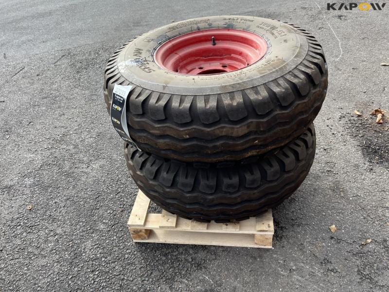 300/80-15.3 komplette hjul 8