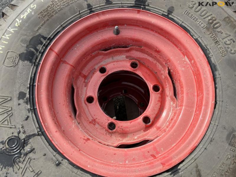 300/80-15.3 komplette hjul 11
