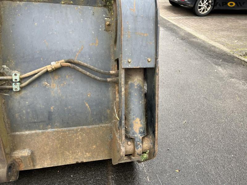 4-1 skovl med Volvo hitch 11