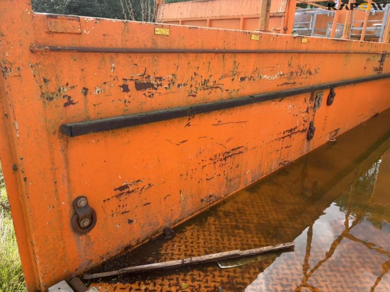 Åsum container med bagsmæk 23