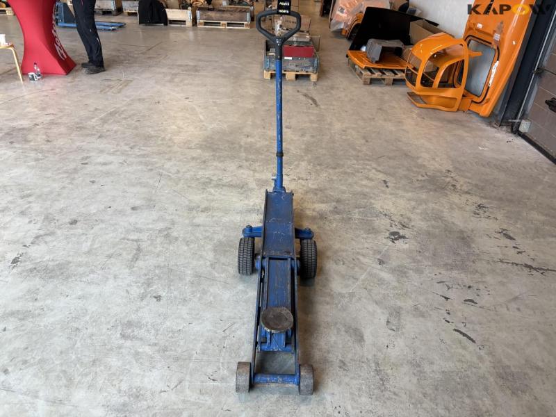 AC 10 tons donkraft 4