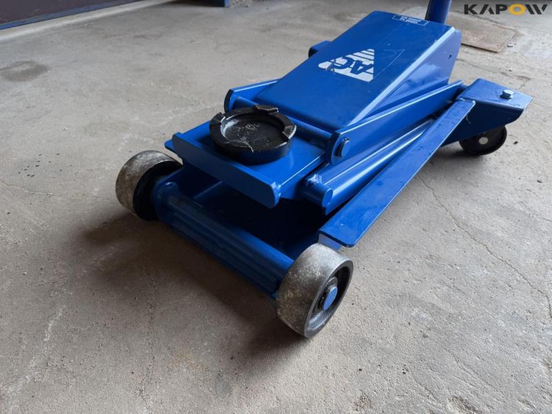 AC 10T donkraft 10