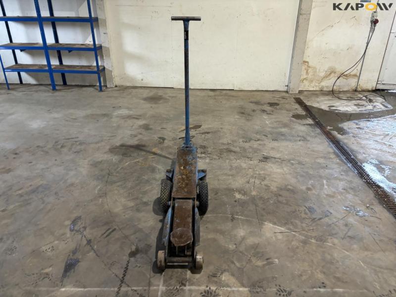 AC 6000kg donkraft 2