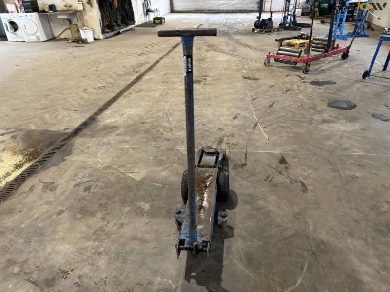 AC 6000kg donkraft 6