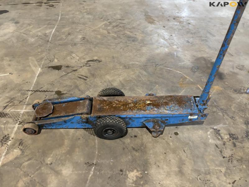 AC 6000kg donkraft 9