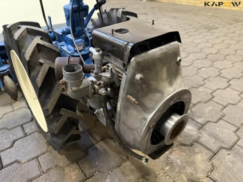 Acme 330B redskabsbærer med kost 21