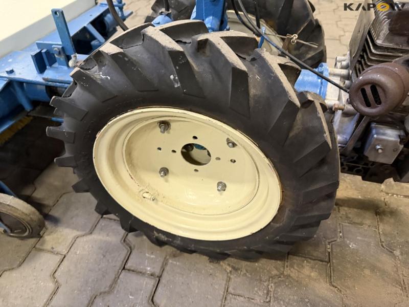 Acme 330B redskabsbærer med kost 31