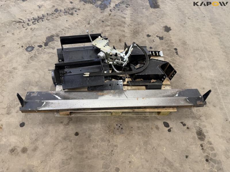 Adapter fra Claas til John Deere plukkebord 8