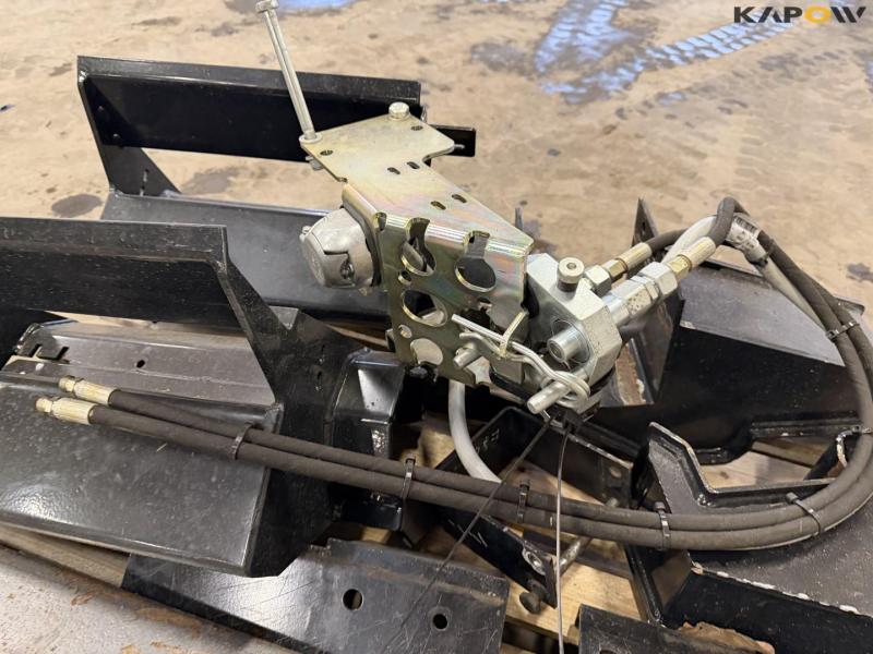 Adapter fra Claas til John Deere plukkebord 9