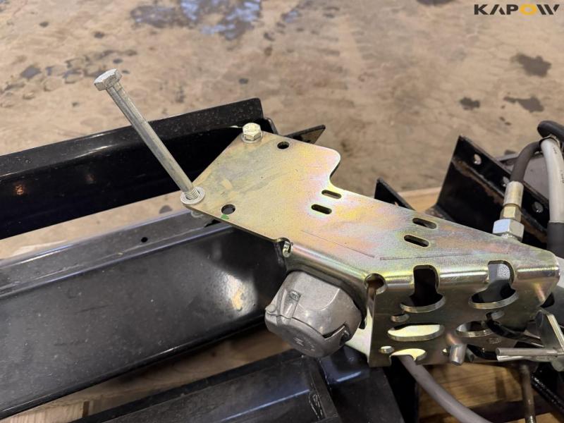 Adapter fra Claas til John Deere plukkebord 12