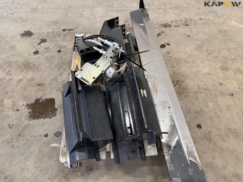 Adapter fra Claas til John Deere plukkebord 19