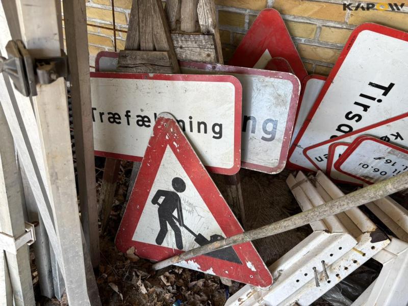 Afspærring og vejmateriale 33