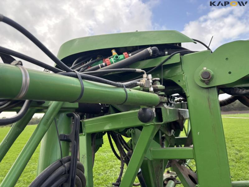 Amazone UX 6200 Super trailersprøjte 30 meter 96