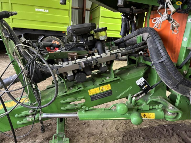 Amazone UX4200 trailersprøjte 56