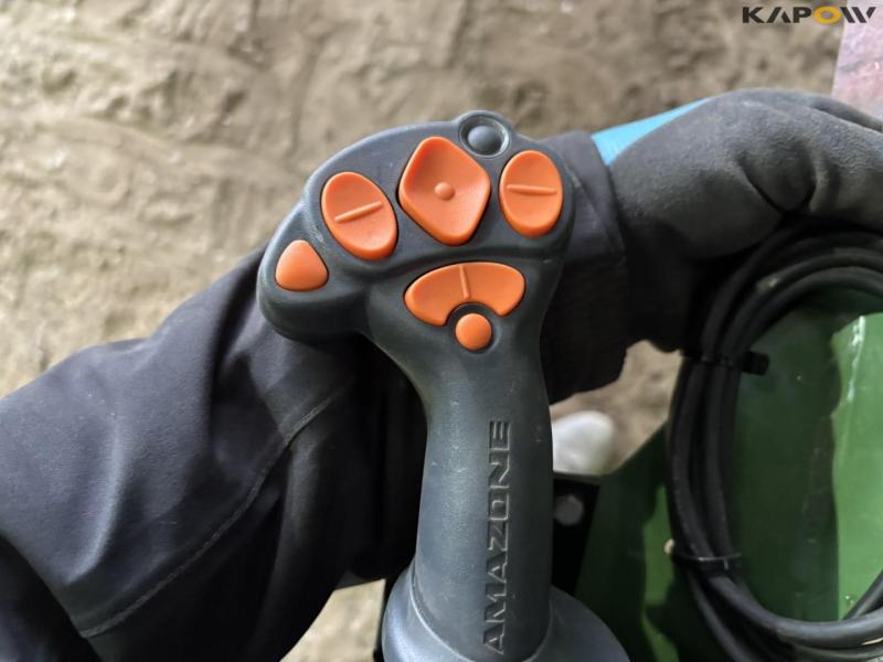 Amazone UX4200 trailersprøjte 64