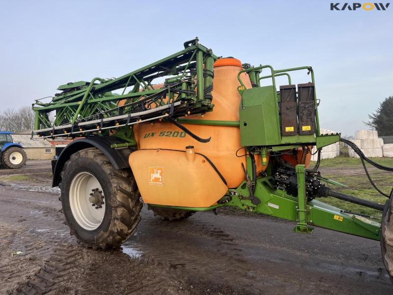 Amazone UX5200 sprøjte med 36 meter bom 2