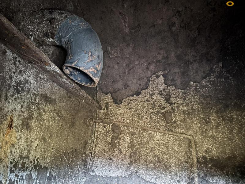 AP 25 gyllevogn med slæbeslanger 28 m og kran 80