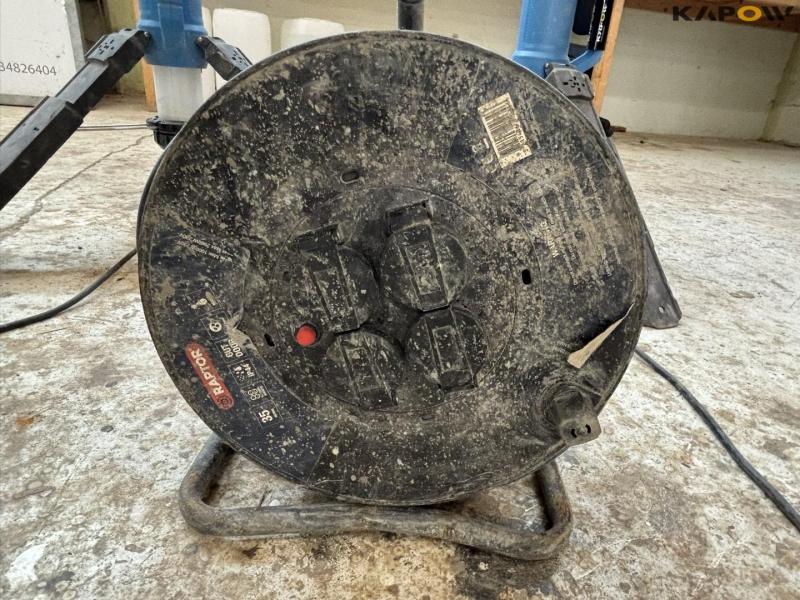 Arbejdslamper og kabeltromle 17