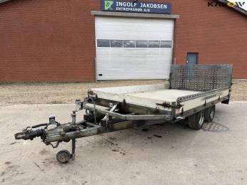 Böckmann E11 maskin tiptrailer