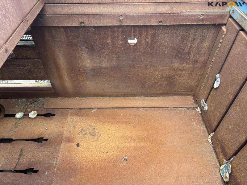 B.V. Machinefabriek BOA FD 25 LB hydraulisk presser og transportbånd 29