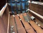B.V. Machinefabriek BOA FD 25 LB hydraulisk presser og transportbånd 30