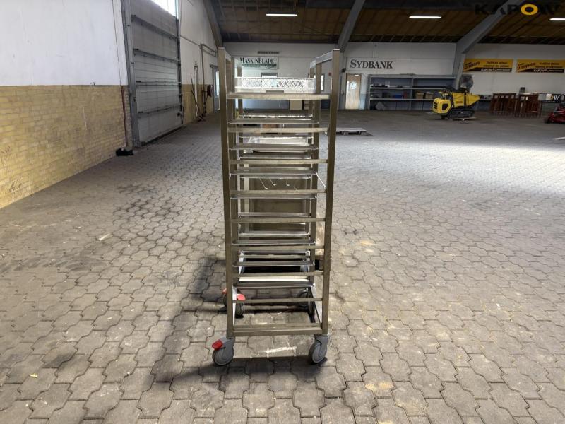 Basic industri opvaskemaskine med stativ 4