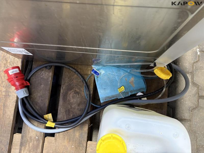 Basic industri opvaskemaskine med stativ 27