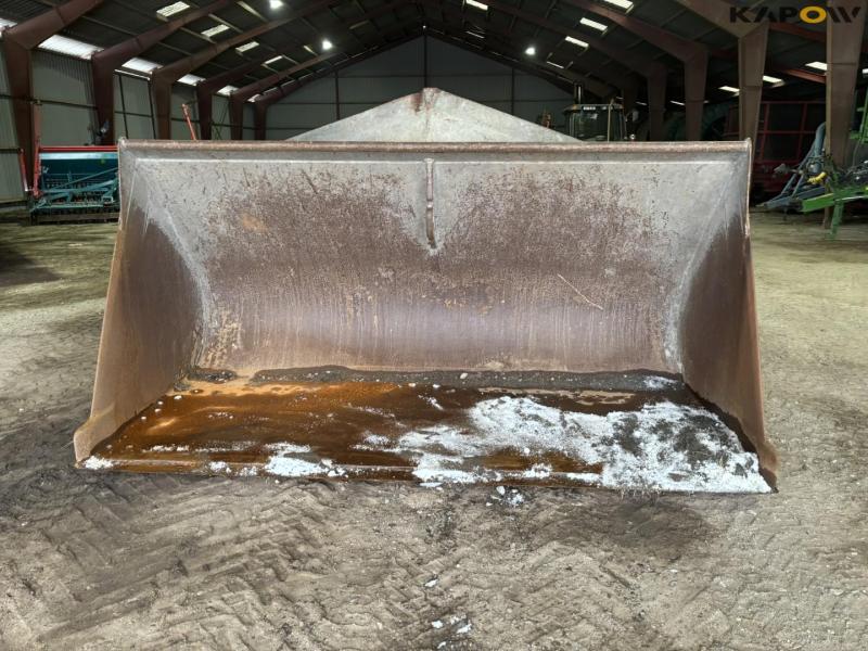 Beco skovl med Volvo hitch 2