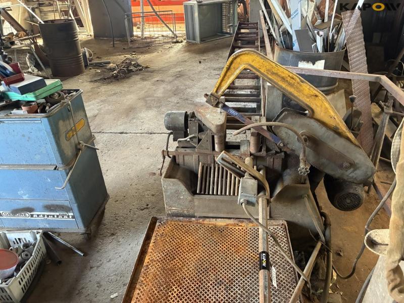 Behringer koldsav med bane 1