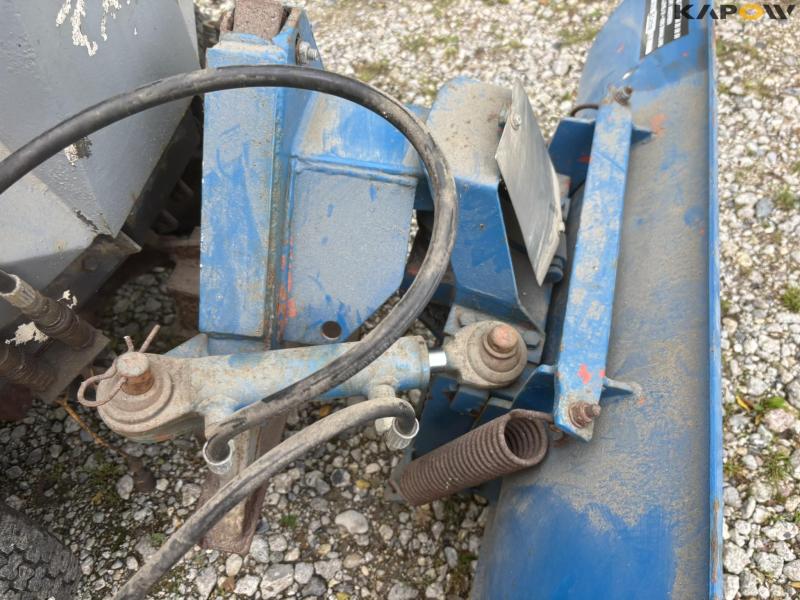 Belos 1300 redskabsbærere med sneplov 14